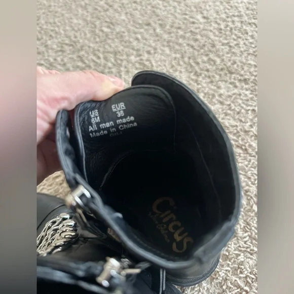 Circus by Sam Edelman Black Combat
Boots - Size 6 - Picture 6 of 9